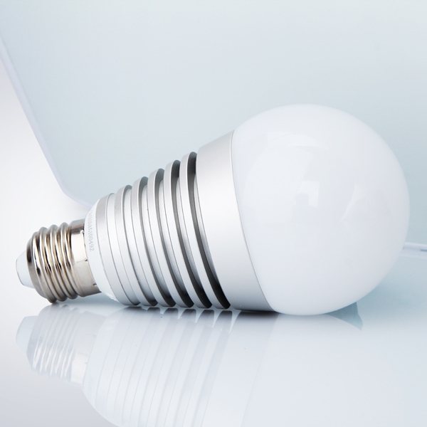 smart bulb 8.jpg